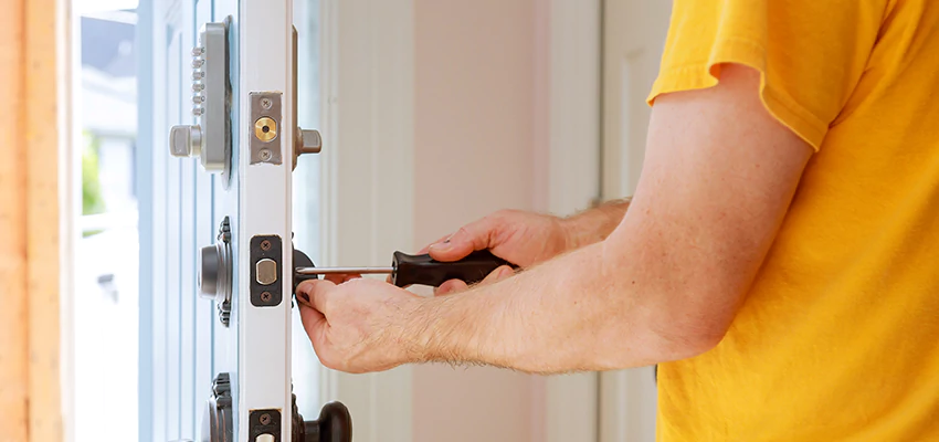 Eviction Locksmith For Key Fob Replacement Services in Weston, FL